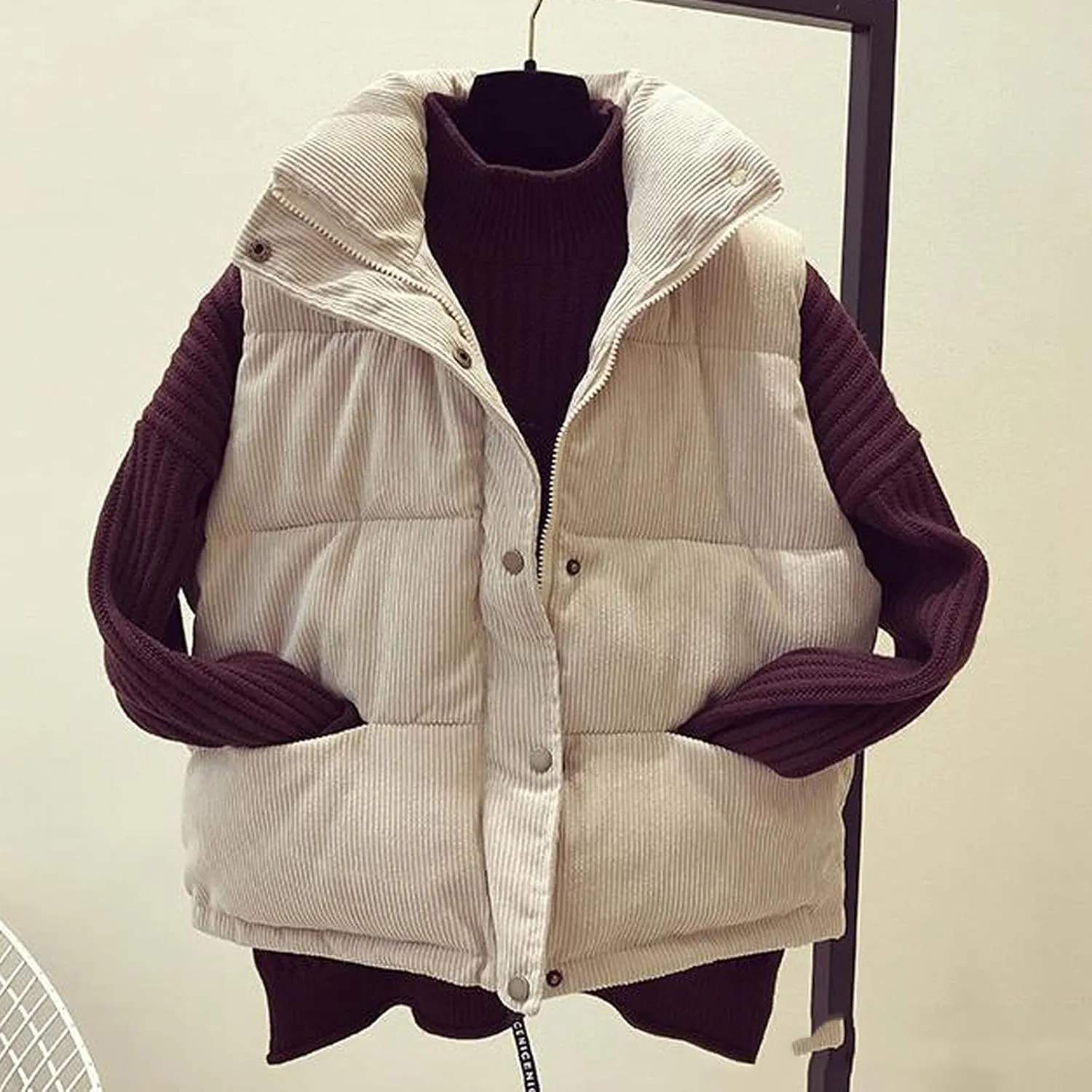 tuduoms Women's Vests Warm Puffer Vest Winter Casual Corduroy Jacket Gilet Light Packable Down Waistcoat Snaps Zip Outwear