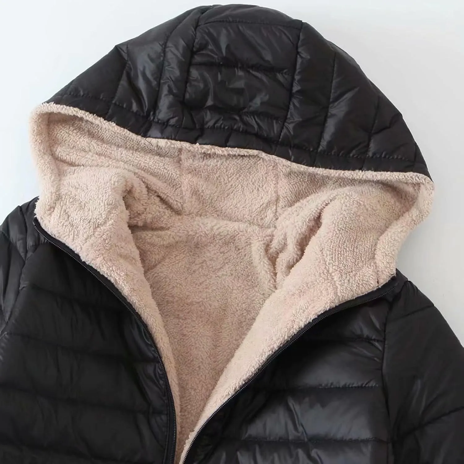 XUNRYAN Women's Winter Jacket Lightweight Quilted Puffer Parka Coat Sherpa Lined Ski Jacket for Women Plus Size Jacket Hood